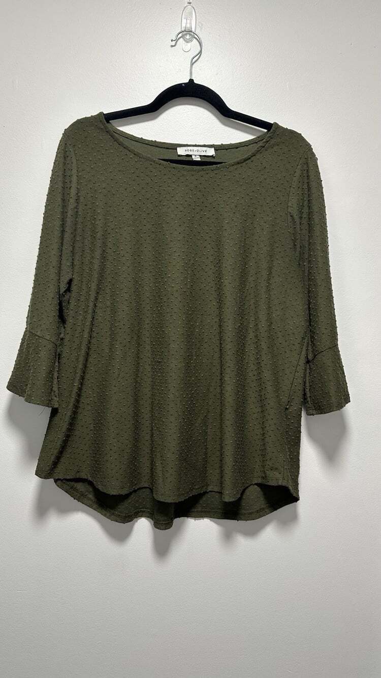 Rose & Olive Green 3/4 Sleeves With Button Detail Women’s Top Size 1X  Plus Size